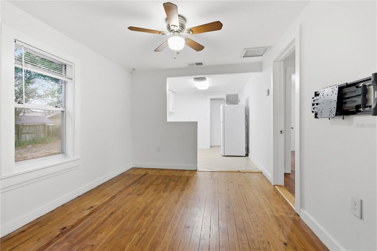 1120 E Minnesota Avenue , Deland, FL 32724 Photo