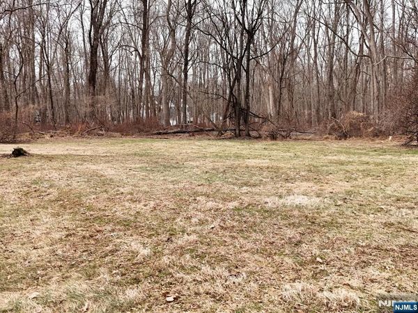 100 Brookside Road, RAMSEY, NJ 07446