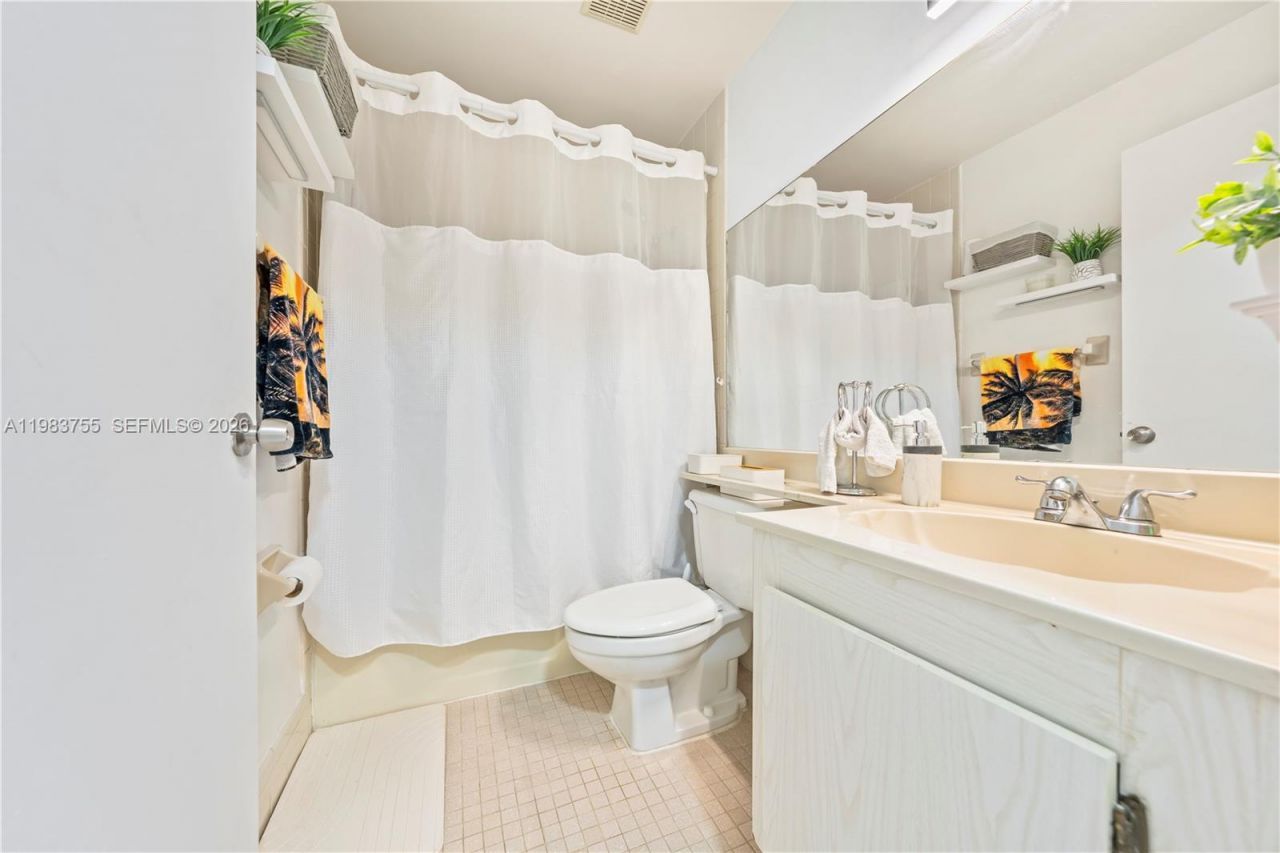 505 NW 214th St , Unit 101, Miami Gardens, FL 33169 Photo