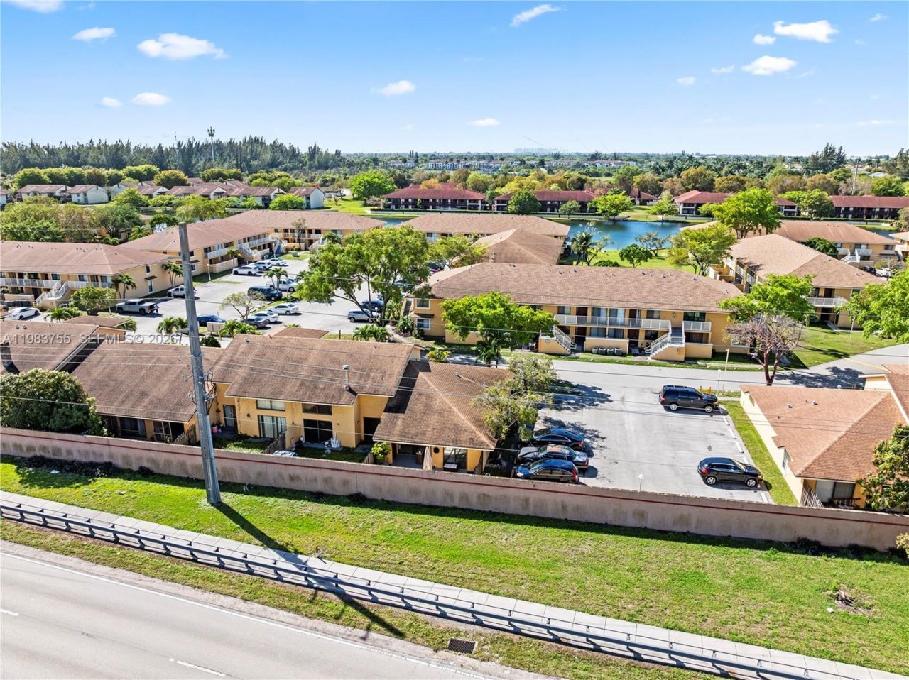 505 NW 214th St , Unit 101, Miami Gardens, FL 33169 Photo