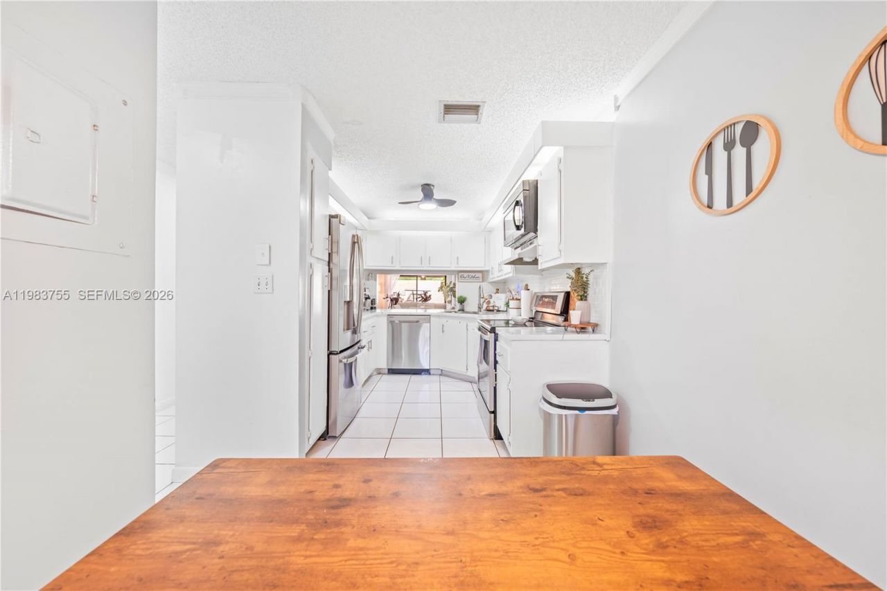 505 NW 214th St , Unit 101, Miami Gardens, FL 33169 Photo