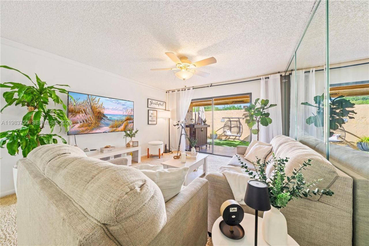 505 NW 214th St , Unit 101, Miami Gardens, FL 33169 Photo