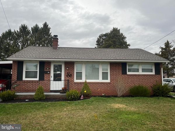 20 LINCOLN DRIVE, HANOVER, PA 17331