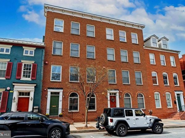 127 S MARKET STREET, FREDERICK, MD 21701