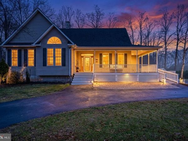 25 TARA WOODS DRIVE, BUMPASS, VA 23024