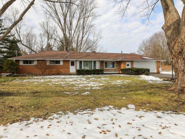6361 Marchinn Drive , Ravenna, OH 44266