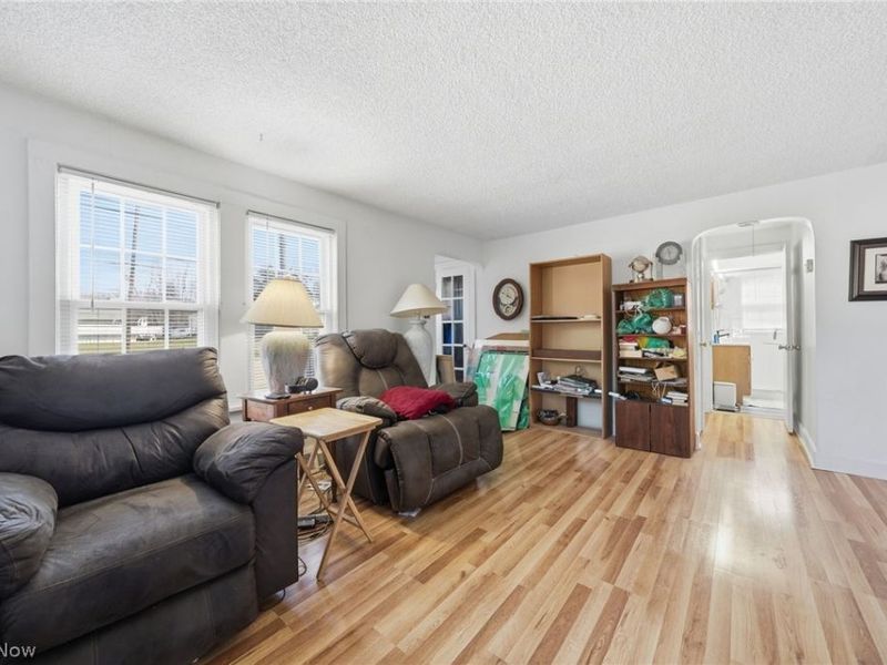 9614 Ravenna Road, Twinsburg, OH 44087 Photo 5