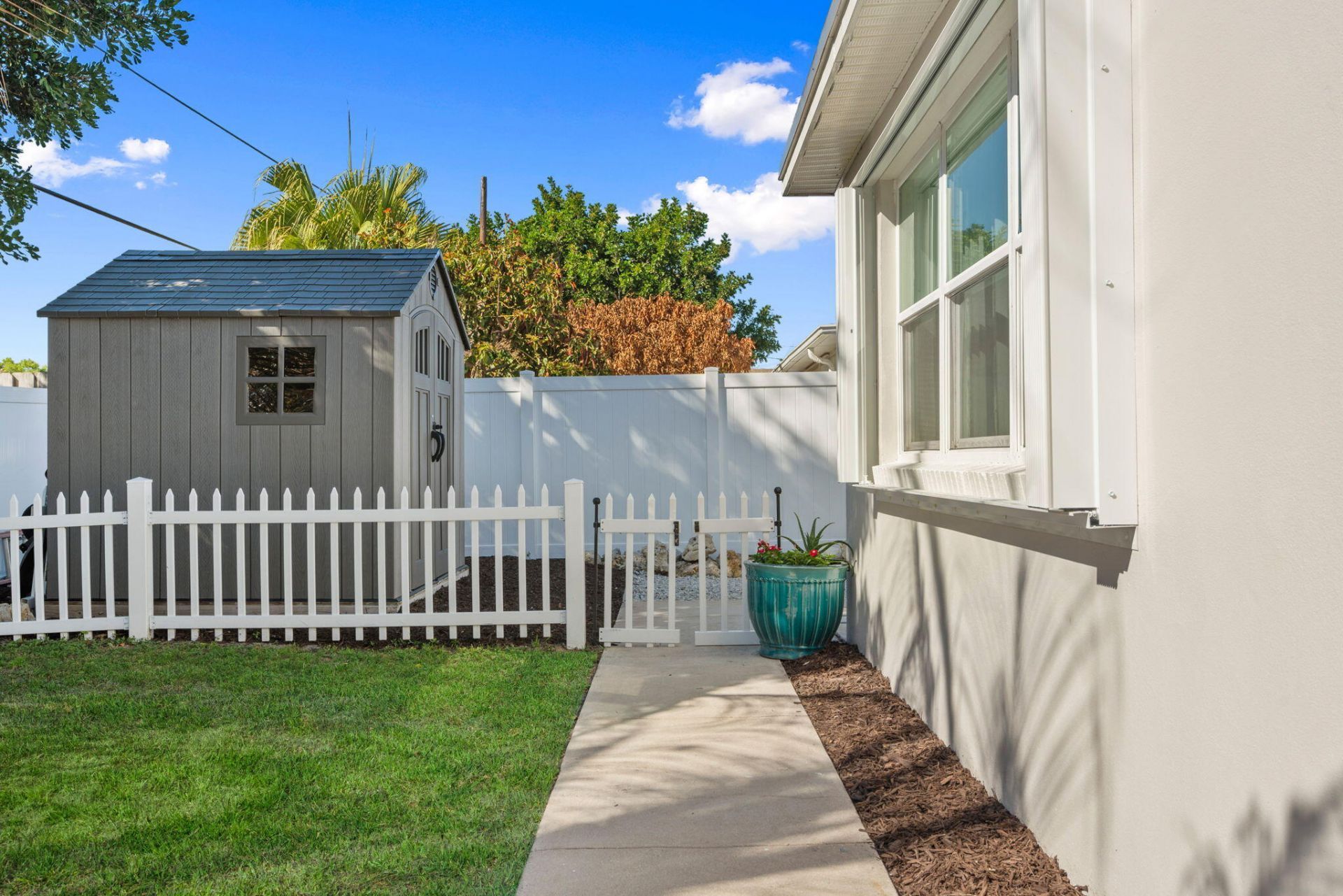 3528 NE Jeannette Drive, Jensen Beach, FL 34957 Photo