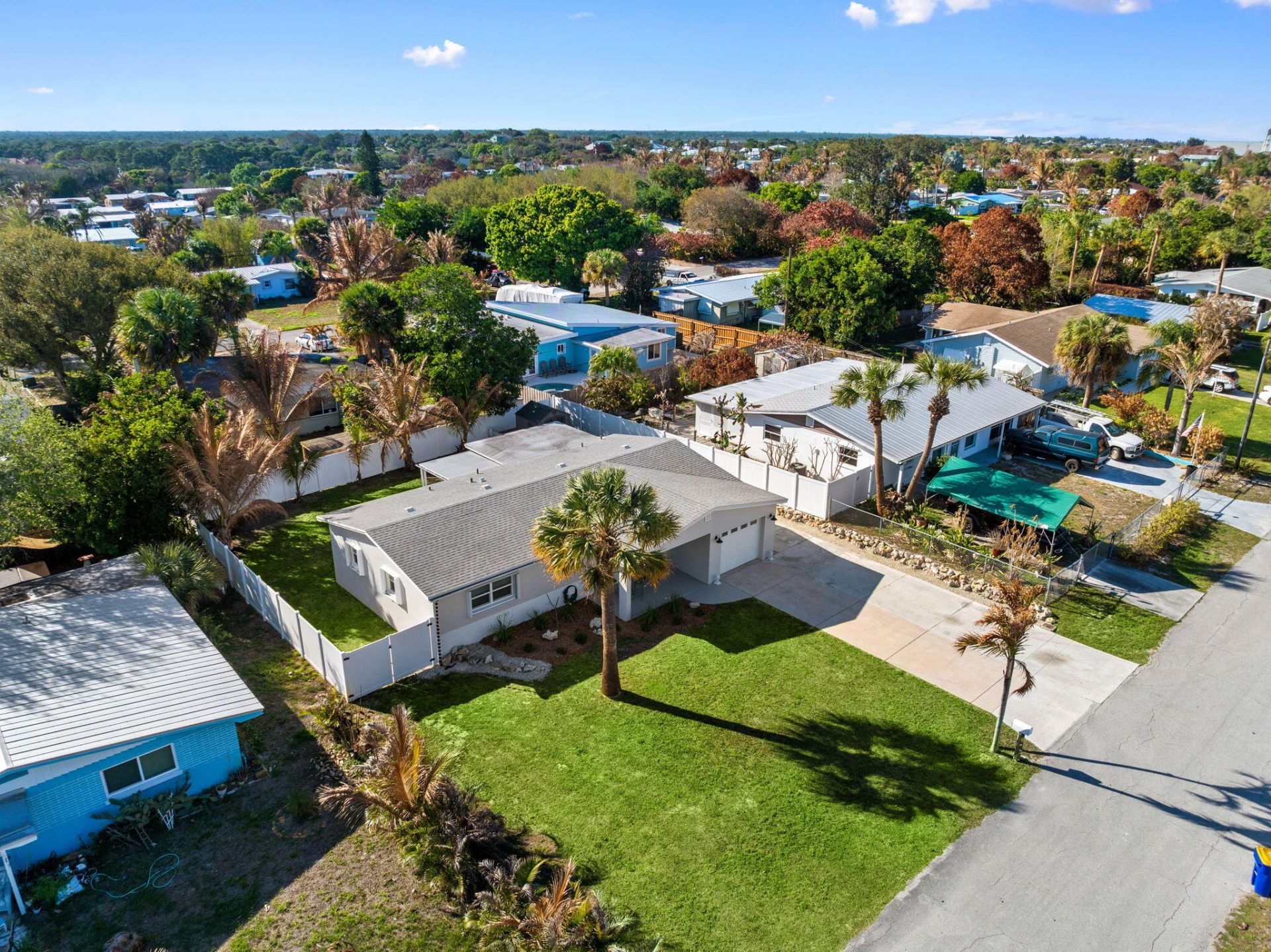 3528 NE Jeannette Drive, Jensen Beach, FL 34957 Photo