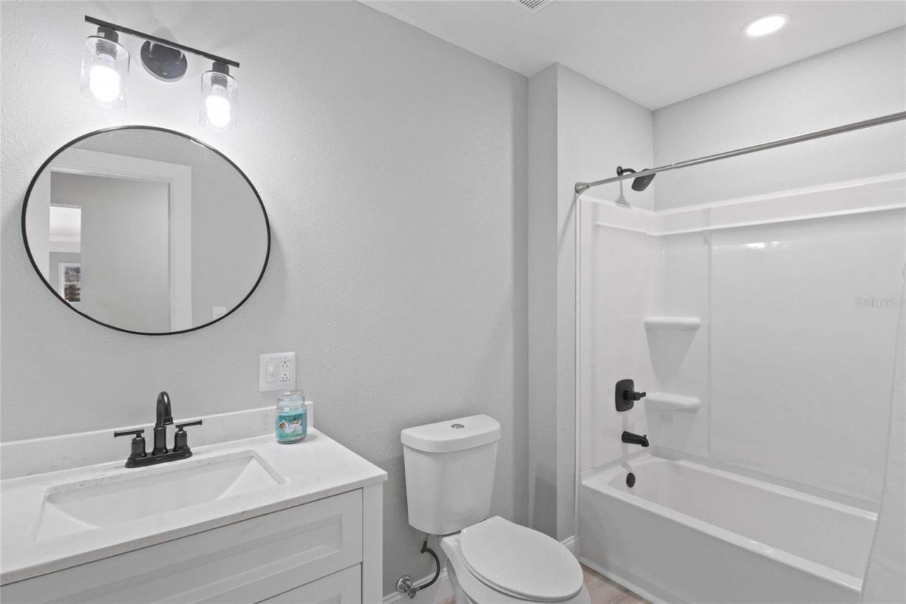 5209 1st Avenue W, Bradenton, FL 34209 Photo