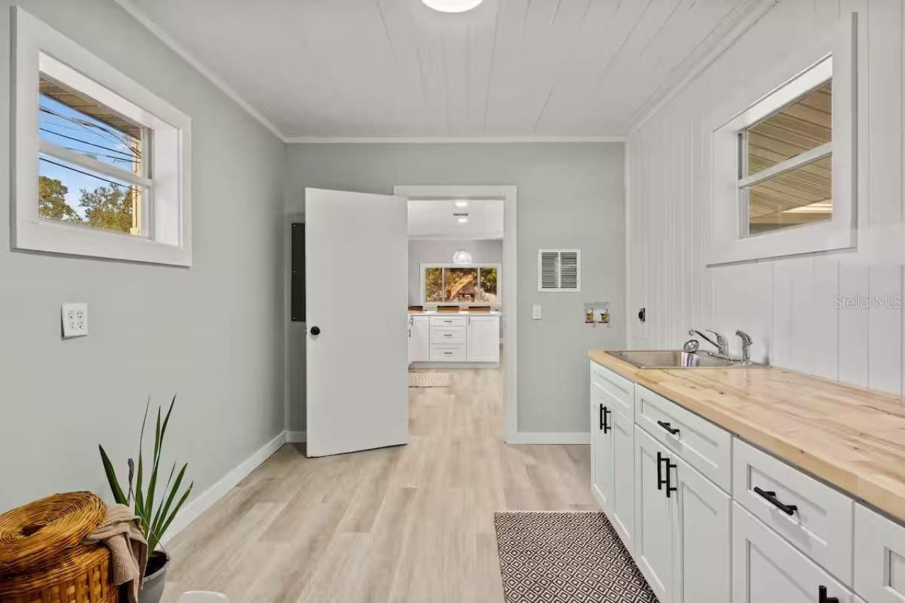 5209 1st Avenue W, Bradenton, FL 34209 Photo