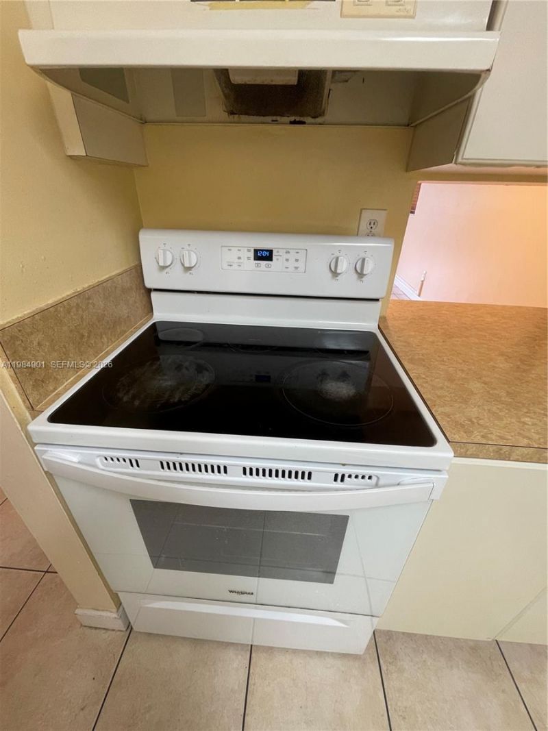 8600 SW 109th Ave, Unit 4-220, Miami, FL 33173 Photo
