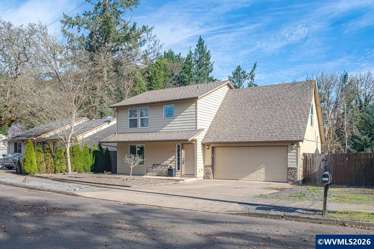 1708 Fir St, Sweet Home, OR 97386 Main Photo