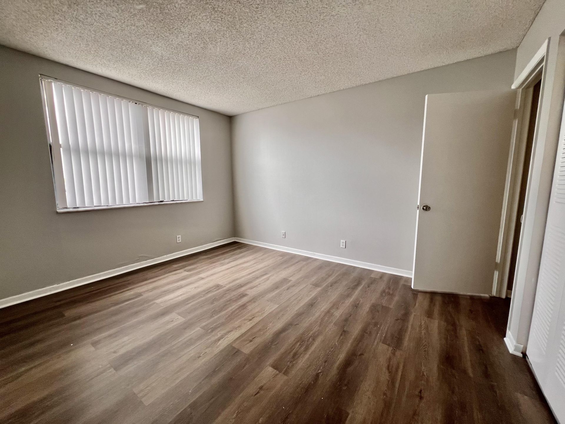 724 Executive Center Drive, Unit 12, West Palm Beach, FL 33401 Photo