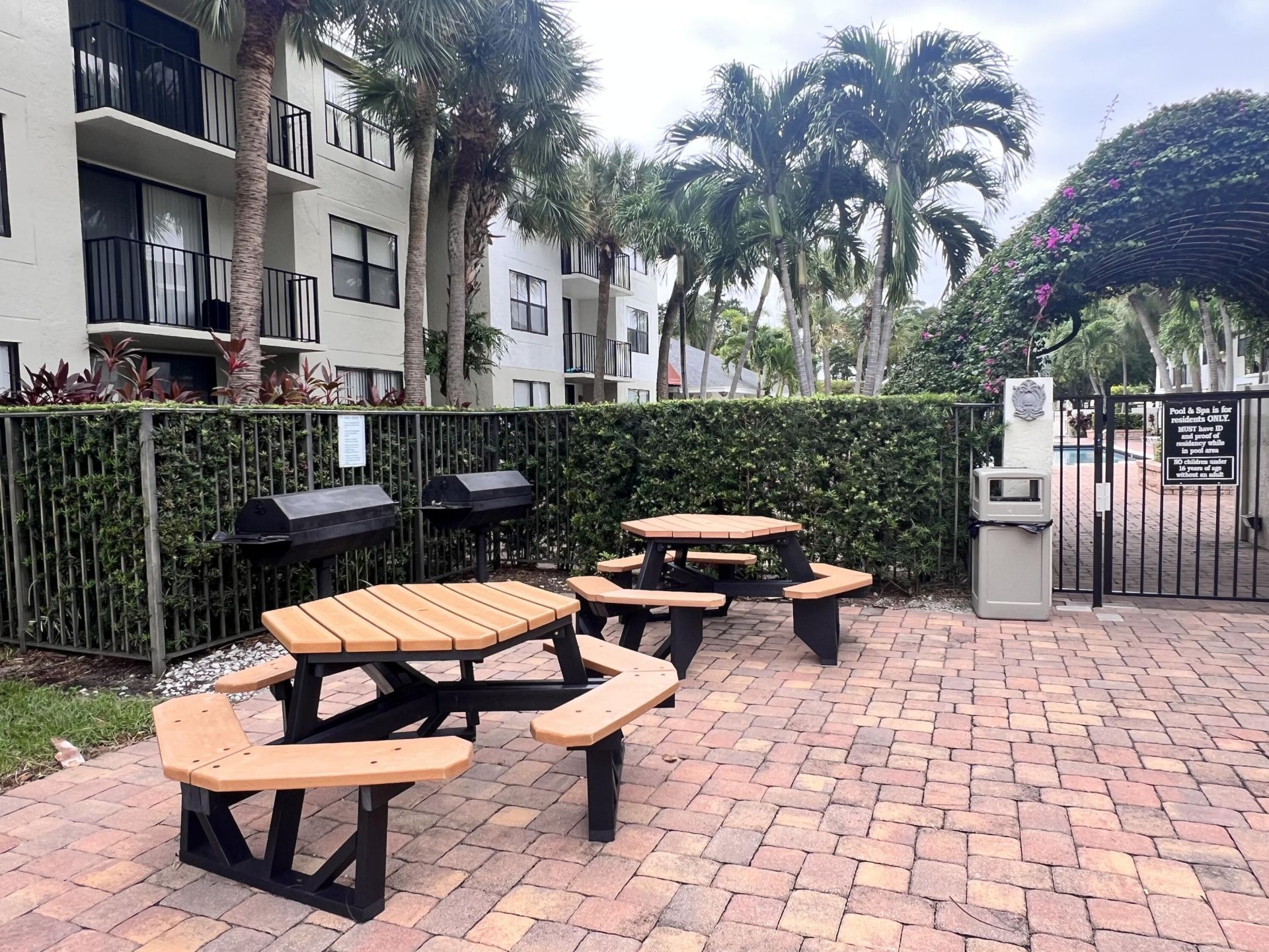 724 Executive Center Drive, Unit 12, West Palm Beach, FL 33401 Photo