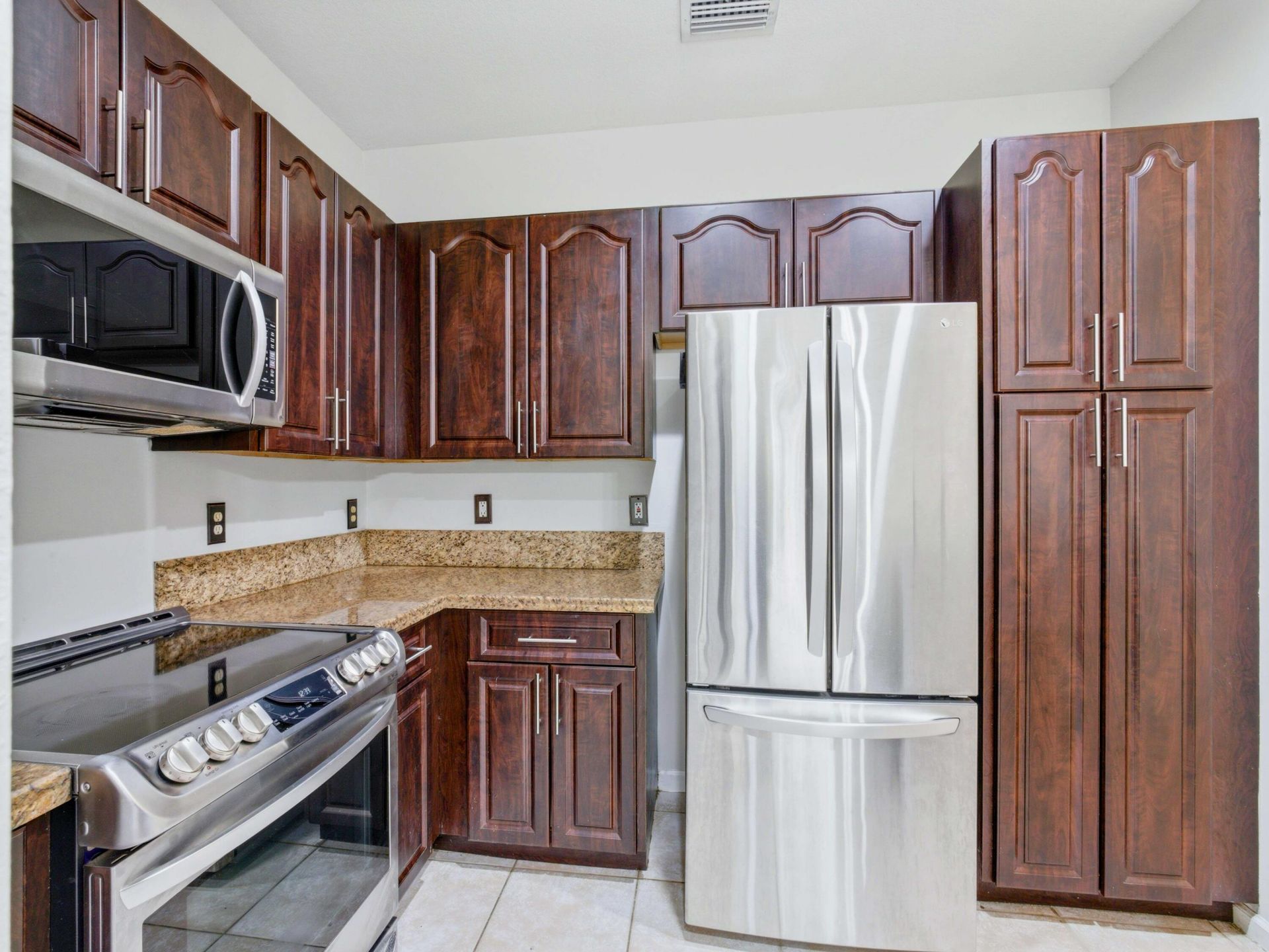 8772 Cypress Walk Court, Tamarac, FL 33321 Photo