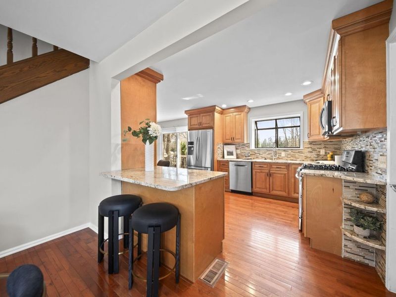 8639 Craigston Court, Dublin, OH 43017 Photo 4