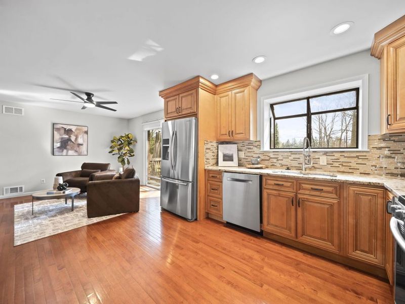 8639 Craigston Court, Dublin, OH 43017 Photo 5