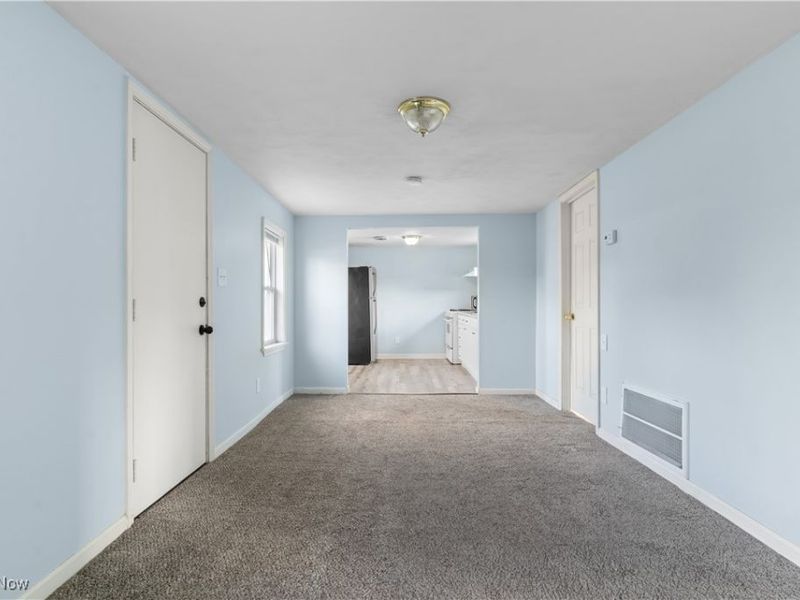 9622 Ravenna Road, Twinsburg, OH 44087 Photo 2