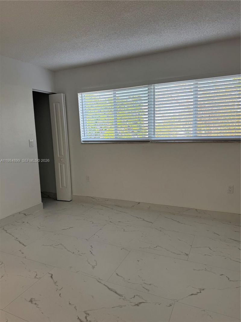9365 Fontainebleau Blvd, Unit E218, Miami, FL 33172 Photo