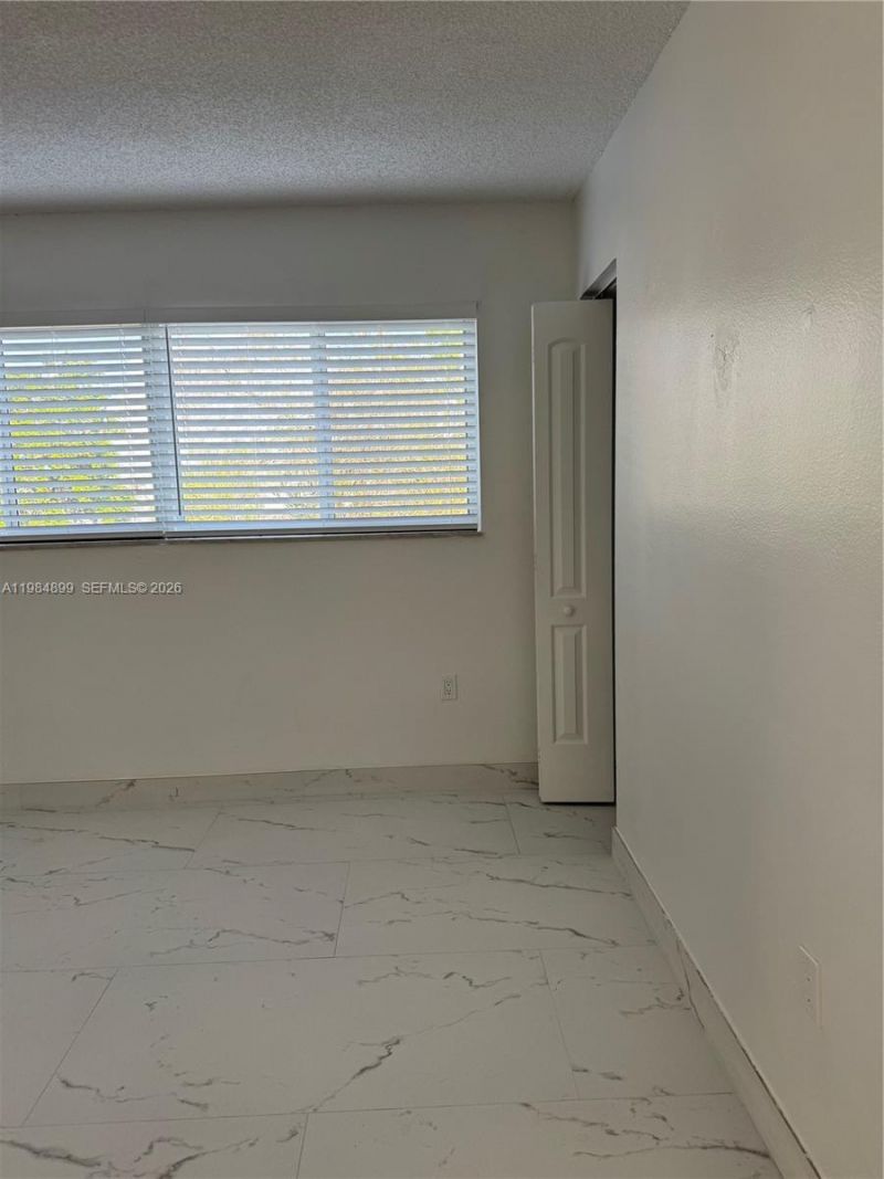 9365 Fontainebleau Blvd, Unit E218, Miami, FL 33172 Photo