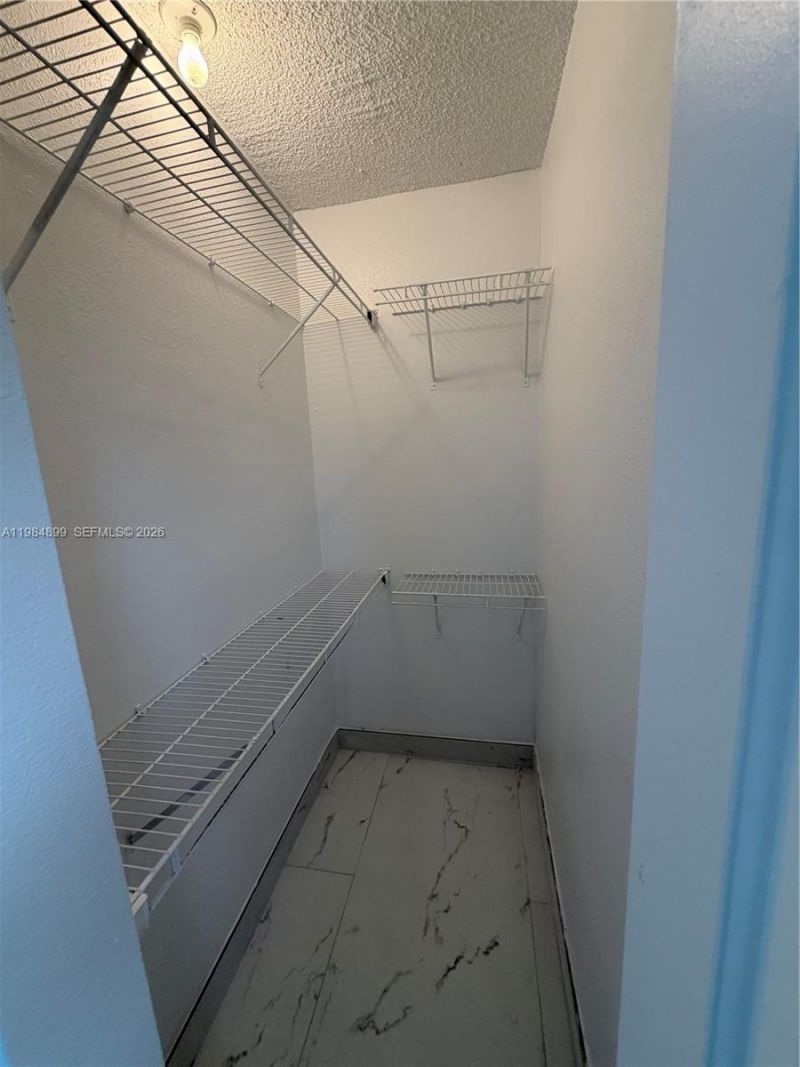 9365 Fontainebleau Blvd , Unit E218, Miami, FL 33172 Photo