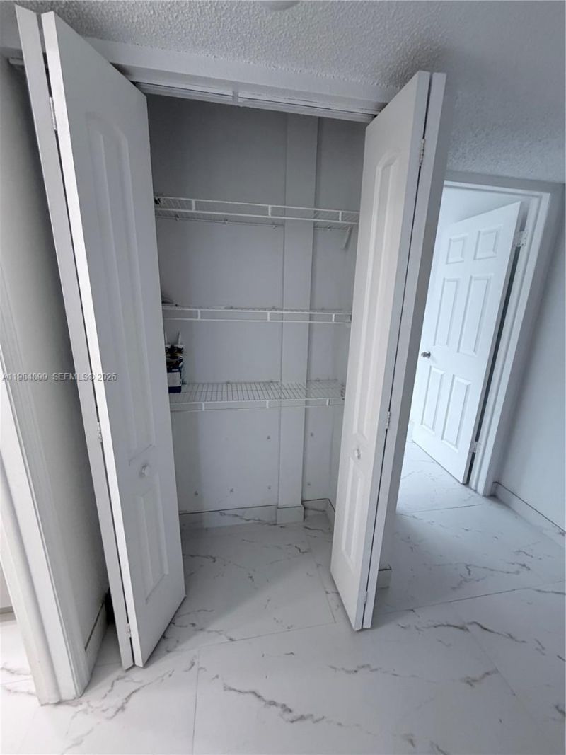 9365 Fontainebleau Blvd , Unit E218, Miami, FL 33172 Photo