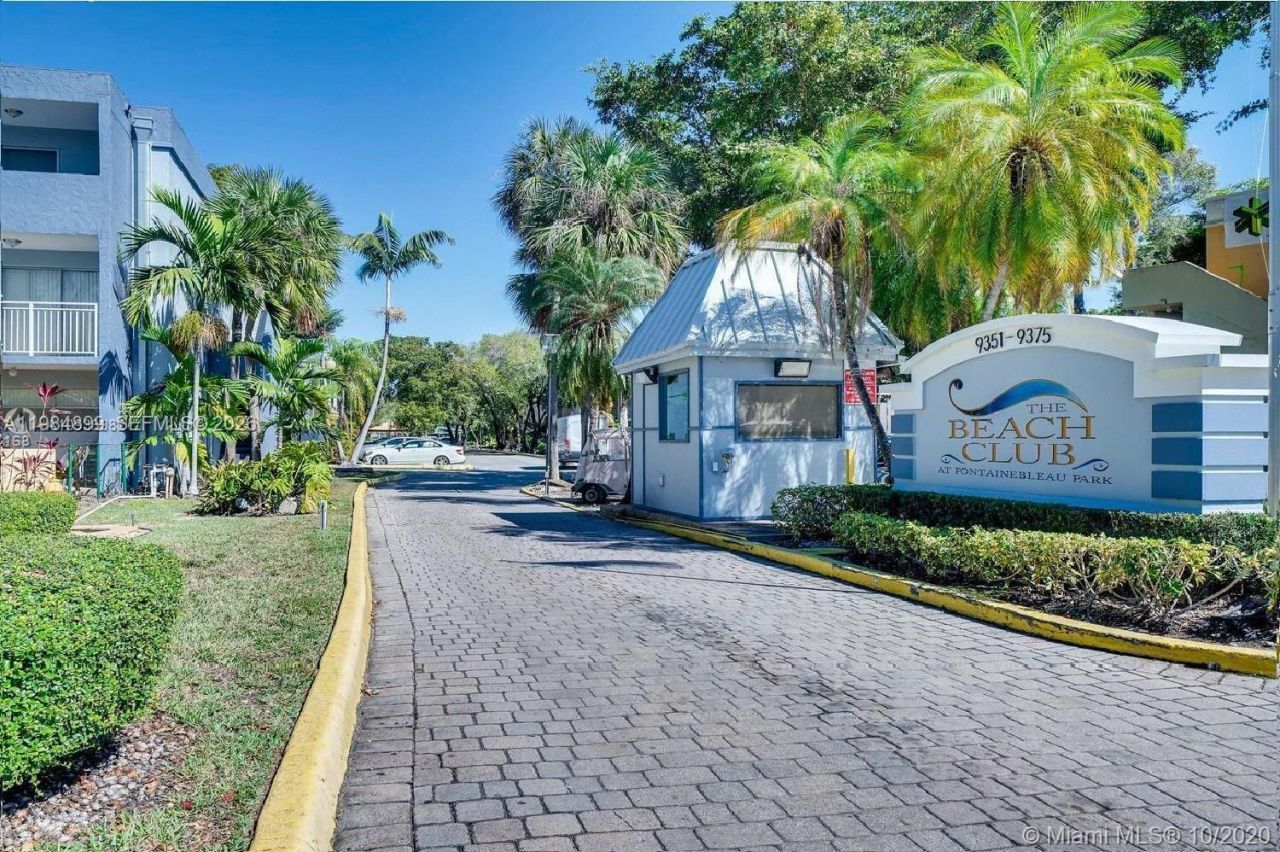 9365 Fontainebleau Blvd, Unit E218, Miami, FL 33172 Photo