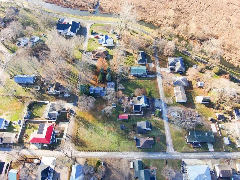 8411 W Division Street, Oak Harbor, OH 43449 Photo 10