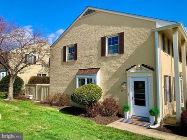 2406 N DEARING STREET, ALEXANDRIA, VA 22302