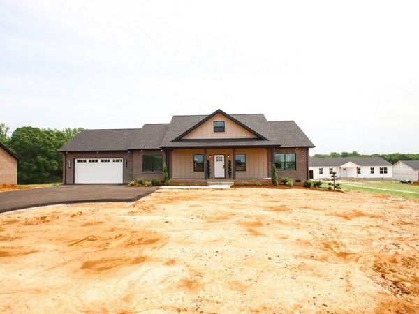 14193 Old Kentucky Rd , Walling, TN 38587