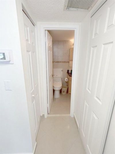 3140 S Ocean Drive, Unit 809, Hallandale Beach, FL 33009 Photo