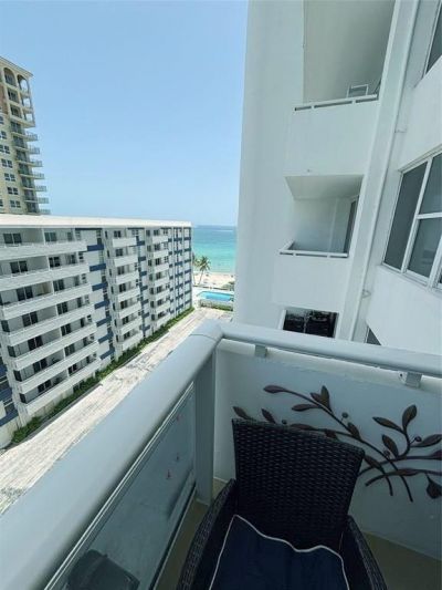 3140 S Ocean Drive, Unit 809, Hallandale Beach, FL 33009 Photo