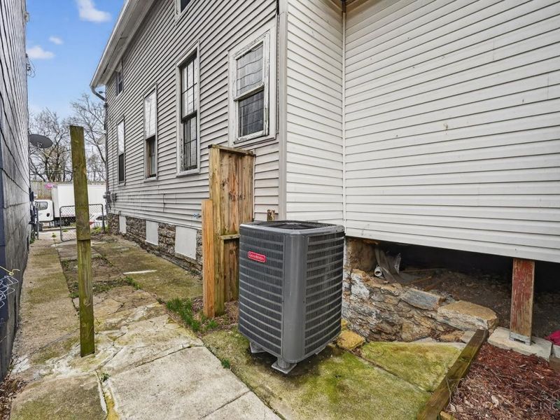 1854 Knox Street, Cincinnati, OH 45214 Photo 24