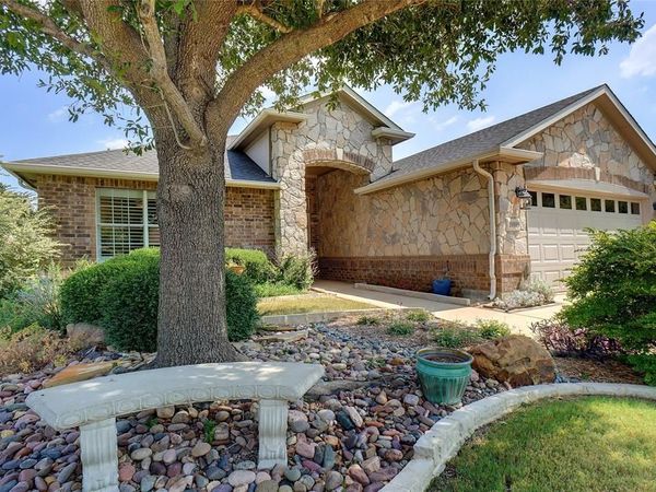 10009 Southpoint Court, Denton, TX 76207