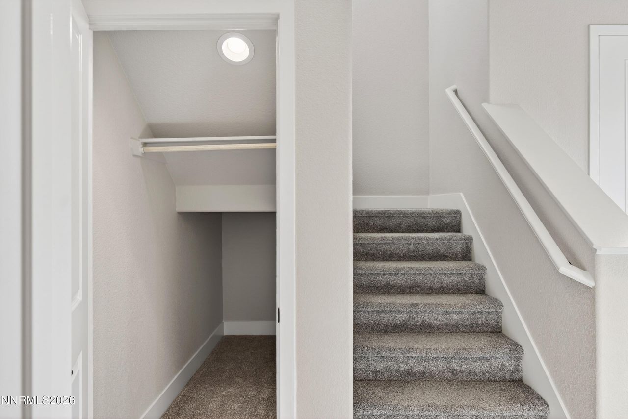 460 Blackbird Lane, Gardnerville, NV 89410 Photo