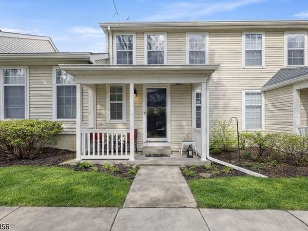 11 Green Heron Dr, Allamuchy, NJ 07840