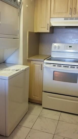 10000 NW 80ct , Unit 2463, Hialeah Gardens, FL 33016 Photo