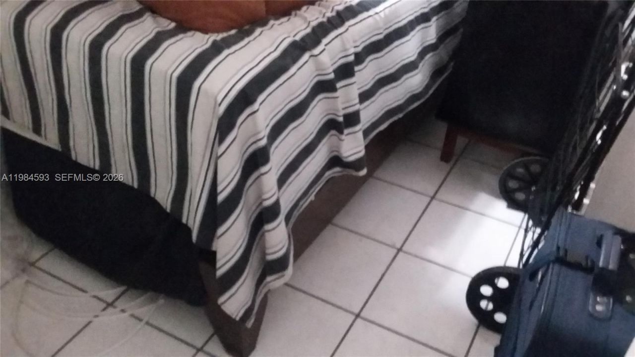 10000 NW 80ct , Unit 2463, Hialeah Gardens, FL 33016 Photo