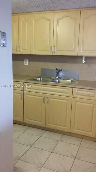10000 NW 80ct , Unit 2463, Hialeah Gardens, FL 33016 Photo