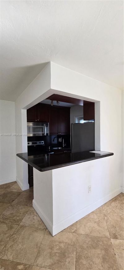 2185 NE 123rd St , Unit 101, North Miami, FL 33181 Photo