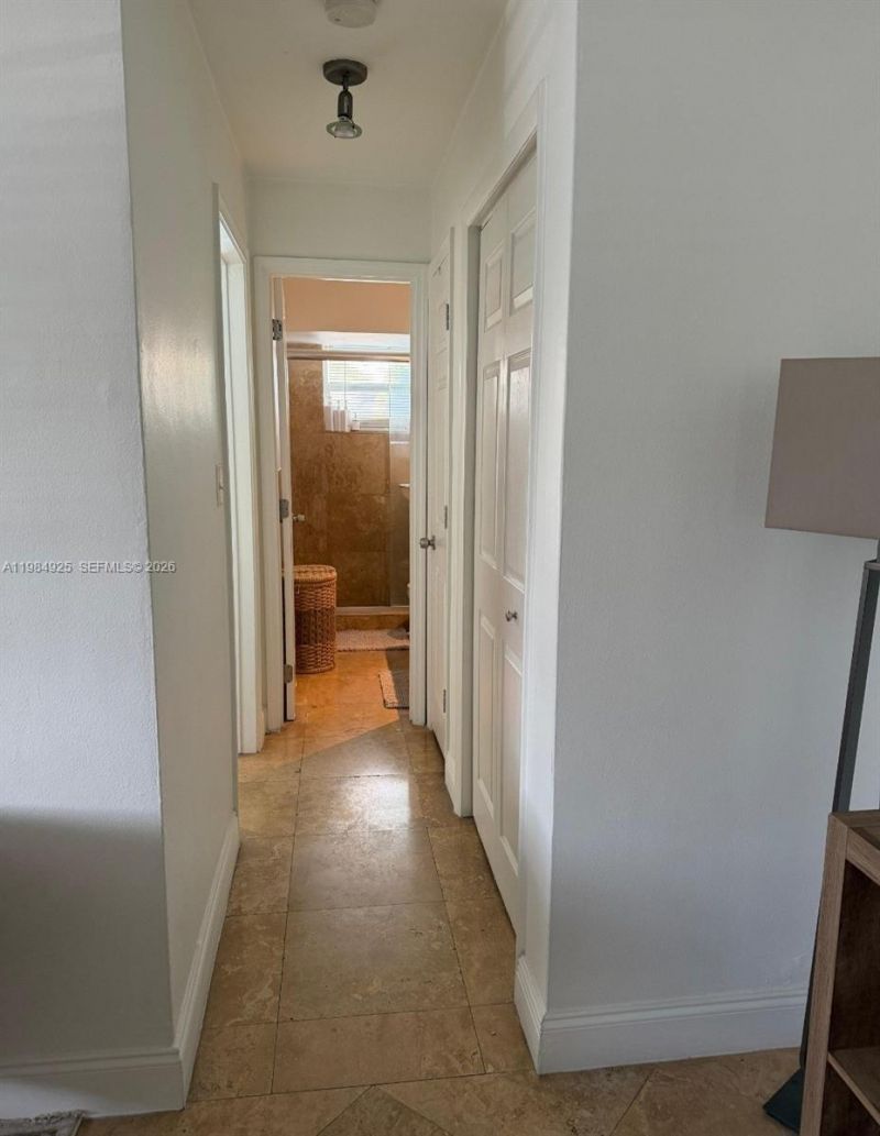 2185 NE 123rd St , Unit 101, North Miami, FL 33181 Photo