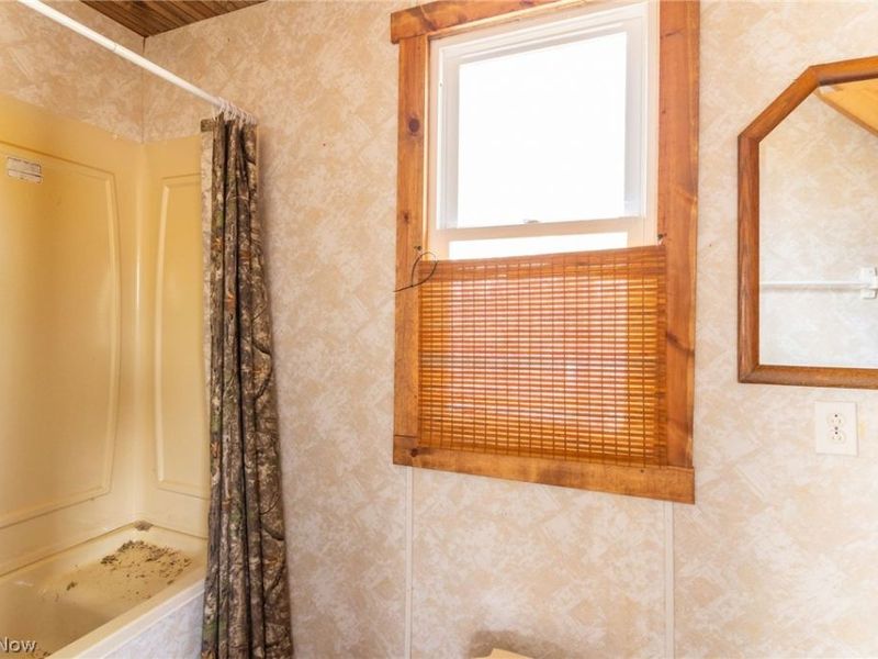 22681 Lexington Road, Alliance, OH 44601 Photo 12