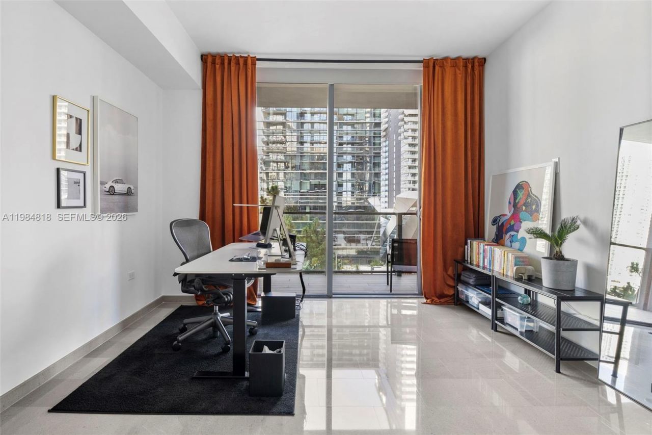 88 SW 7th St, Unit 809, Miami, FL 33130 Photo