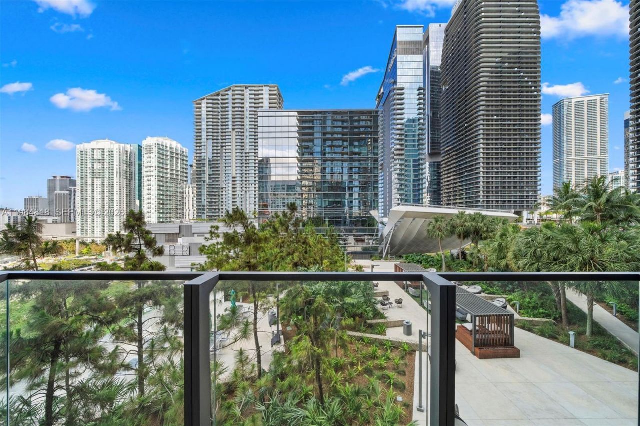 88 SW 7th St, Unit 809, Miami, FL 33130 Photo