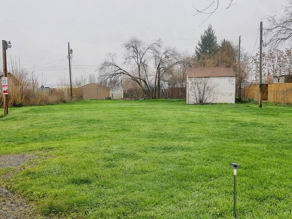 19155 Othello Place, Soap Lake, WA 98851