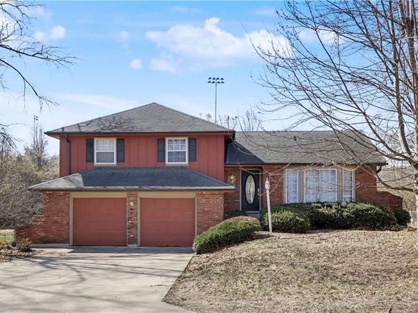 6905 E 129th Street, Grandview, MO 64030