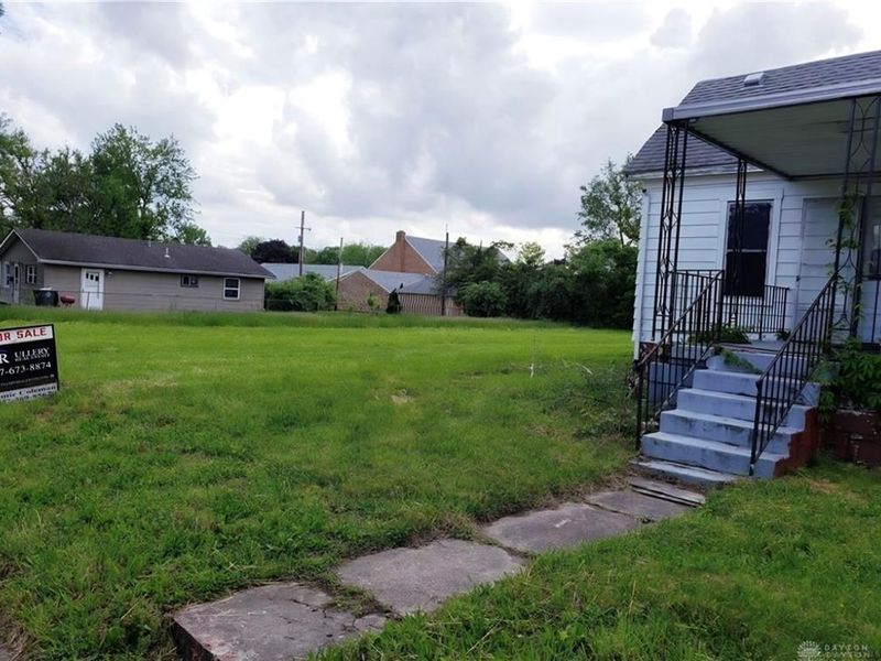 137 Bluecrest Avenue, Dayton, OH 45417 Photo 4