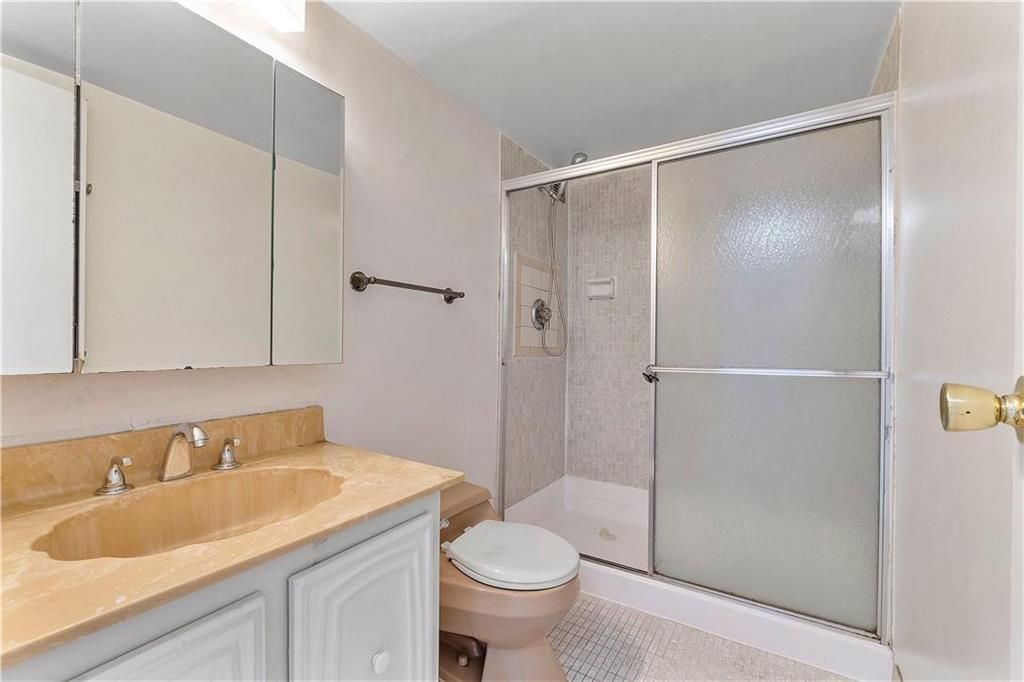 1000 Parkview Drive, Unit 507, Hallandale Beach, FL 33009 Photo