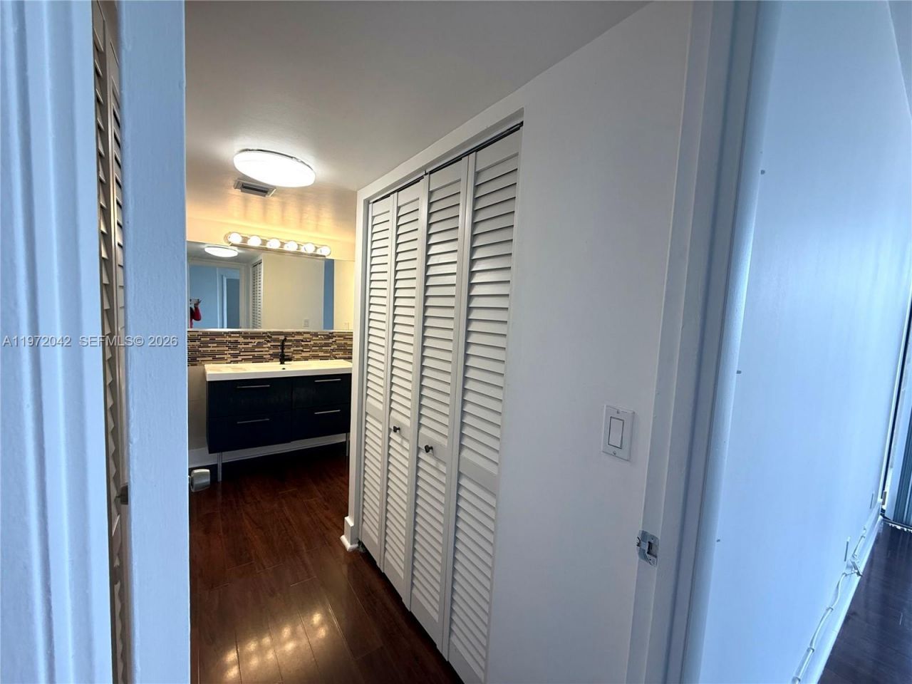 20335 W Country Club Dr , Unit 502, Aventura, FL 33180 Photo